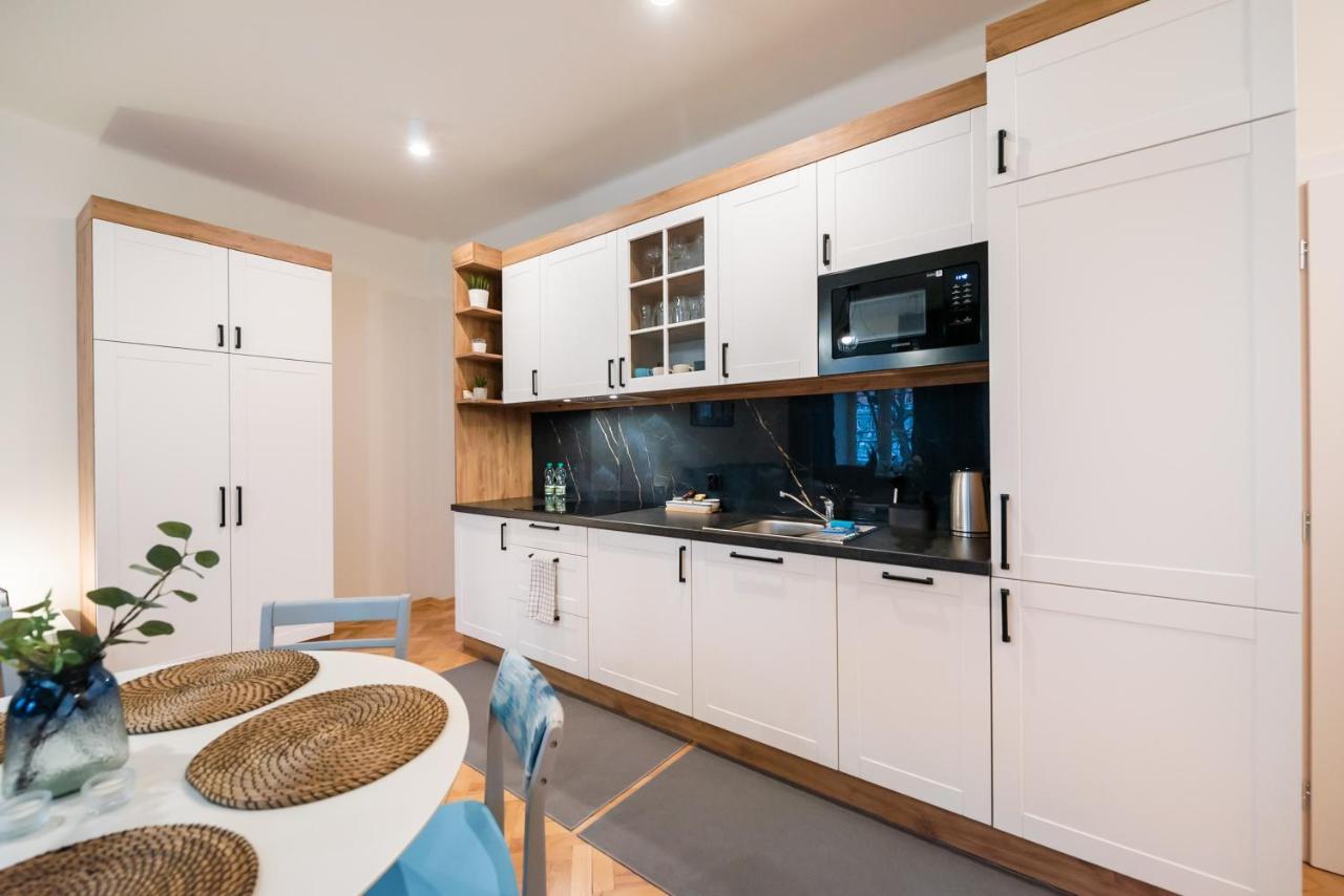 Old Town Eclectic Apartment For 6 People Warsaw Ngoại thất bức ảnh